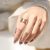 Ý nghĩa các ngón tay đeo nhẫn phong thủy tại Vn88